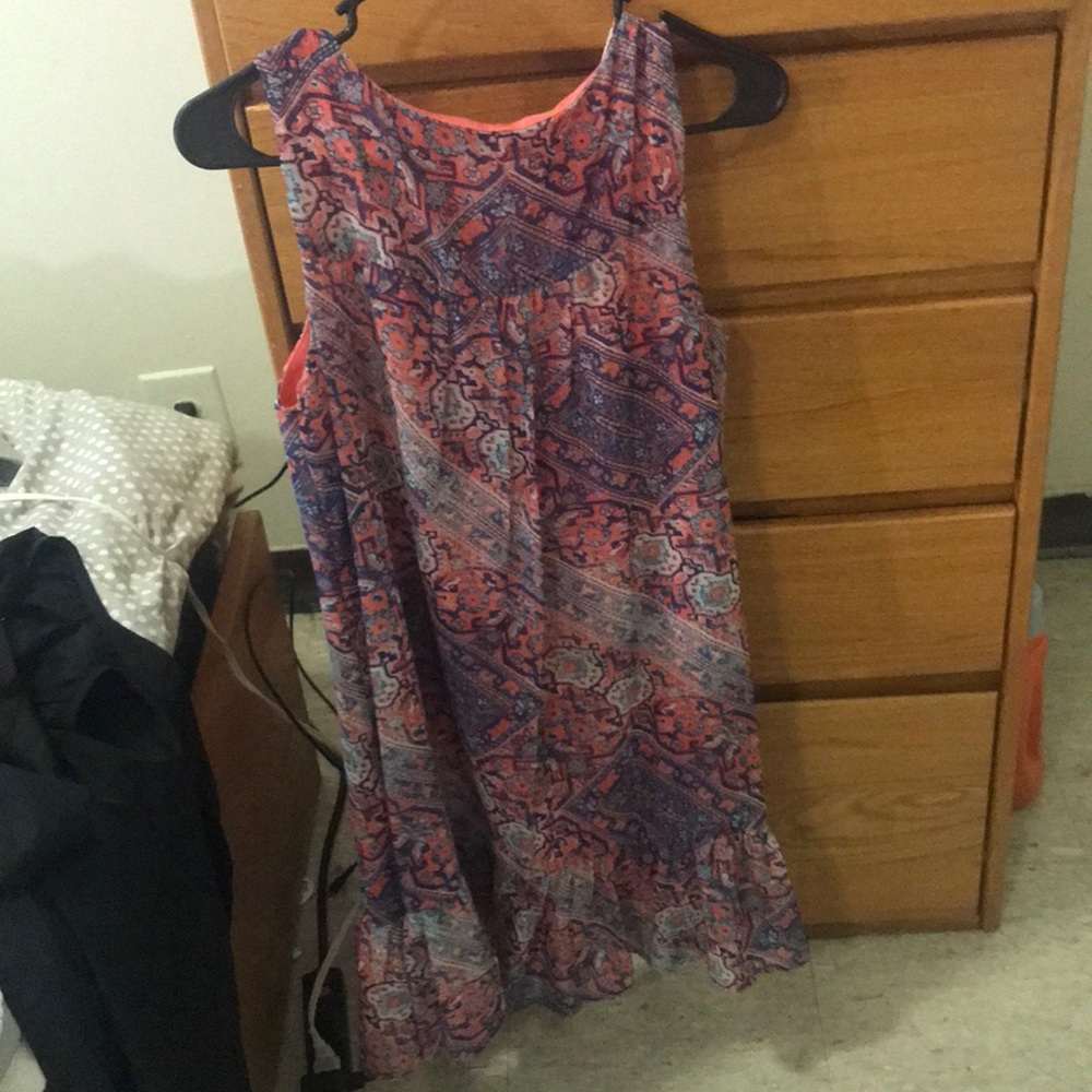 Sleeveless Coral Print Dress - Picture 3 of 4